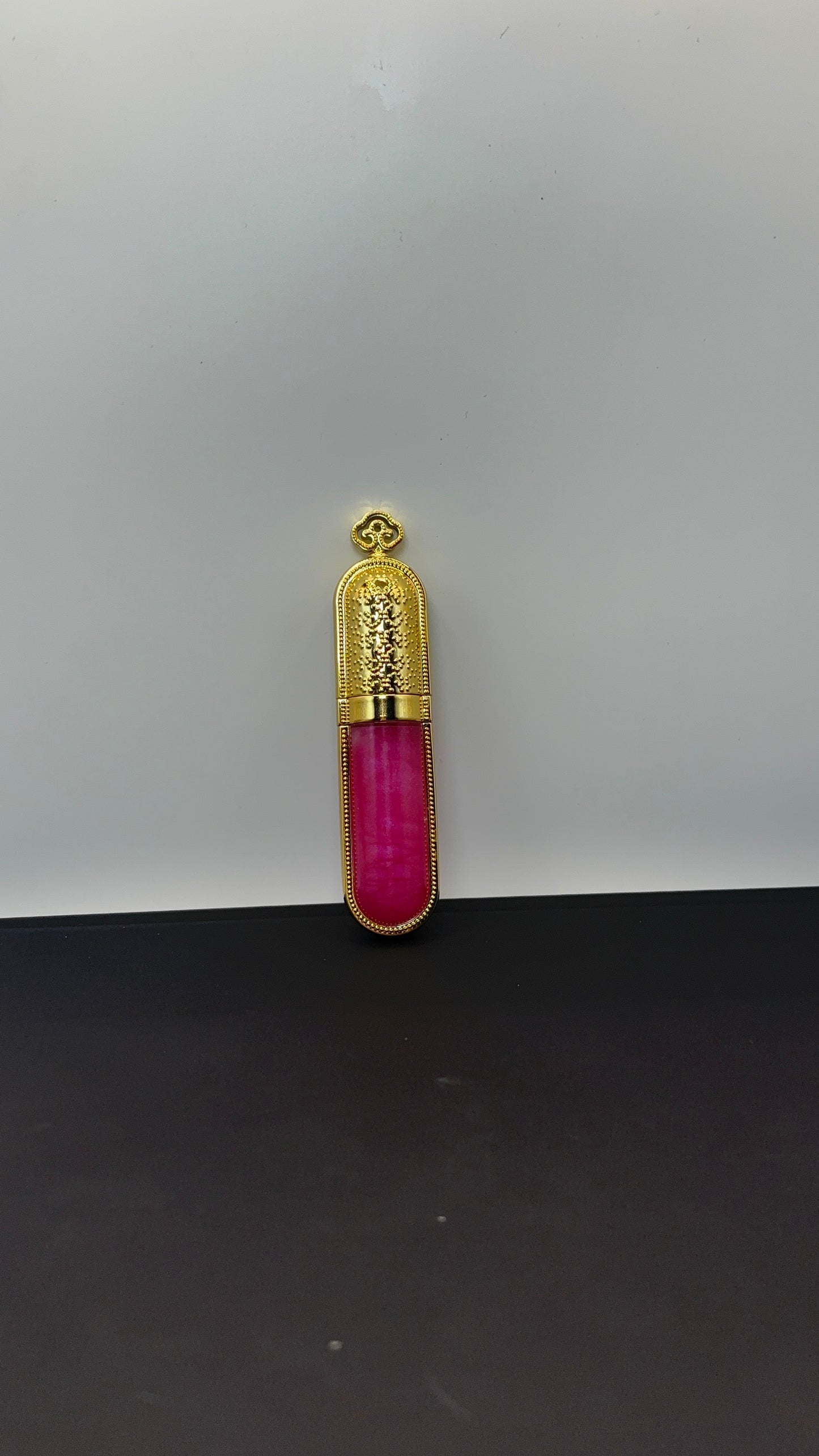 Golden Glow Lip Gloss | Jayah Beauty