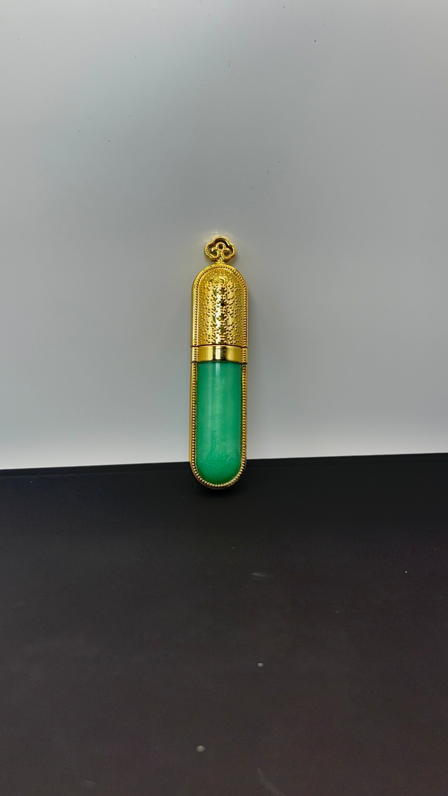Golden Glow Lip Gloss | Jayah Beauty